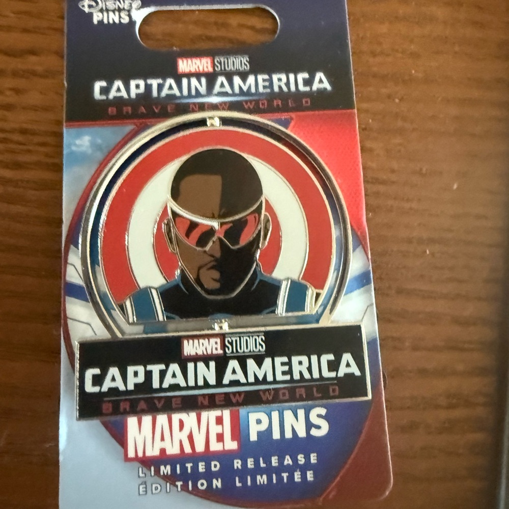 New Disney Marvel Captain America Limited Edition Pin